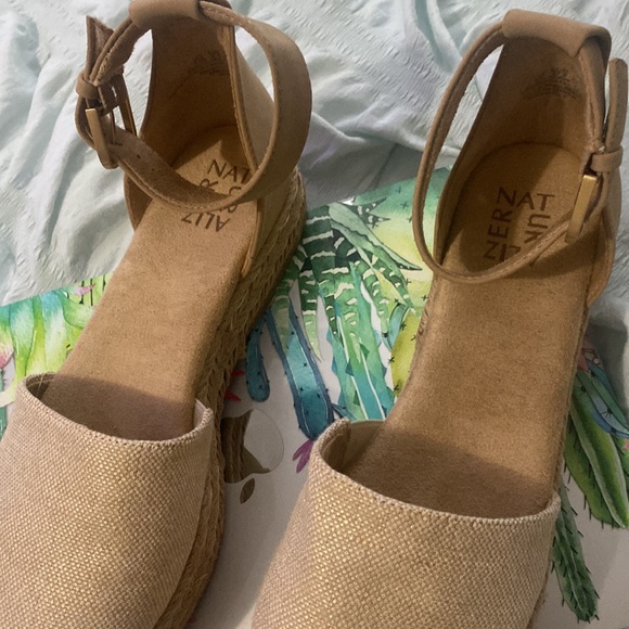 Host pick 🎉🌷NWOT naturalizer canvas espadrilles - Picture 2 of 5